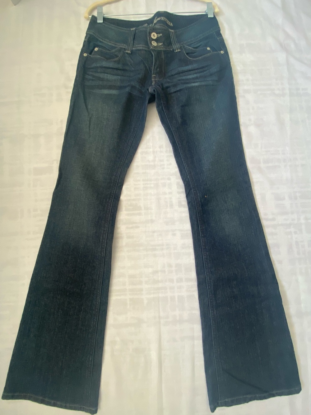 GUESS Riviera Women’s Dark Wash Double-Button Low Rise Bootcut Jeans Size 28